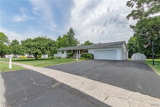 412 Harris Dr, Watertown, NY 13601