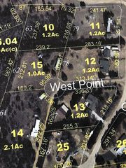 32 Westpoint Dr, Great Bend, KS 67530