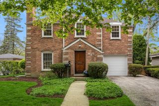 835 17th St, Wilmette, IL 60091