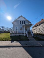 3028 Holmes St, Erie, PA 16504