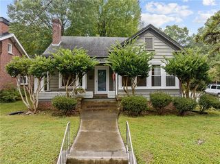 2419 Walker Ave, Greensboro, NC 27403