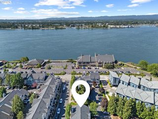 1728 SE Halyard Ln, Vancouver, WA 98661