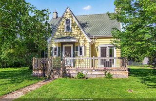 549 N  Linwood Ave, Appleton, WI 54914