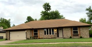 7056 E  52nd St, Tulsa, OK 74145