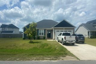 123 Fireside Dr, Benson, NC 27504