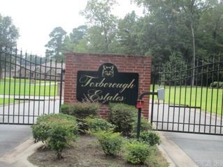 2405 Foxborough Cv, Pine Bluff, AR 71603