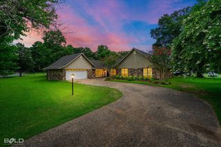 102 Harvest Ln, Haughton, LA 71037