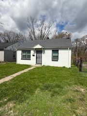 21530 W  Davison St, Detroit, MI 48223