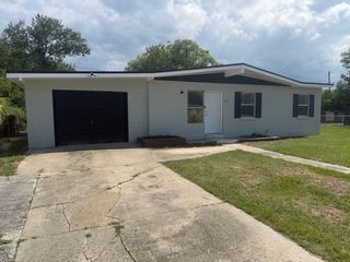 877 Horizon St, Deltona, FL 32725
