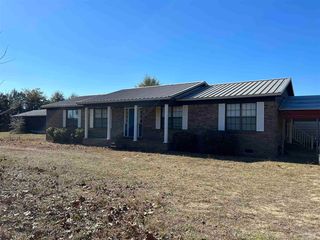 4625 Blue Ribbon Dr, Milton, FL 32583