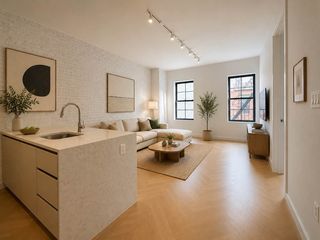 154 Franklin St #2R, Brooklyn, NY 11222