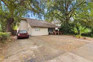818 W  1st St, Chico, CA 95928