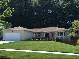 5805 Ely Vista Dr, Parma, OH 44129