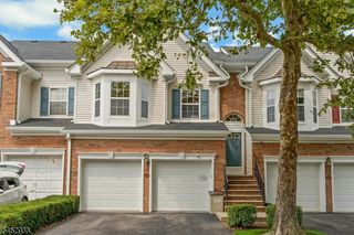 326 Winthrop Dr, Nutley, NJ 07110