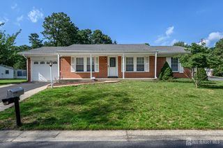 23 Bowie Dr, Whiting, NJ 08759