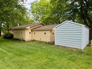 137 2nd St E, Tracy, MN 56175