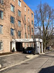 1455 Shermer Rd #309C, Northbrook, IL 60062