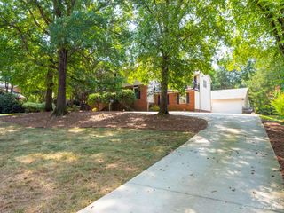 4206 Foxmoor Dr, Charlotte, NC 28226