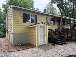 17 Boynton Ln, Seabrook, NH 03874
