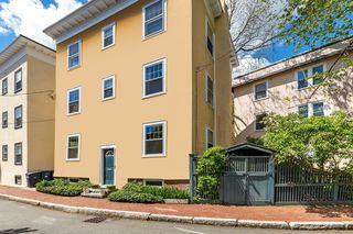 60 Crescent St #1, Cambridge, MA 02138