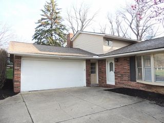 33365 Rockford Dr, Solon, OH 44139