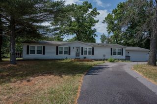 N6865 Sandstone Dr S, Mauston, WI 53948