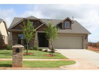 913 Clingsmans Dome Rd, Norman, OK 73069