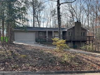 303 Lake Pointe Dr, Roanoke Rapids, NC 27870