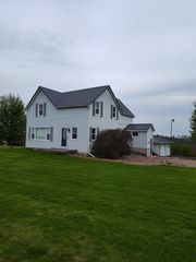 16228 Humke Rd, Dubuque, IA 52002