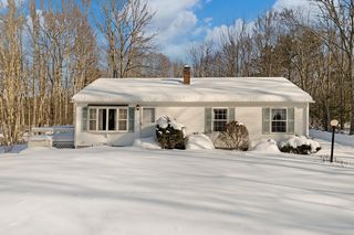 438 ME-129, Walpole, ME 04573