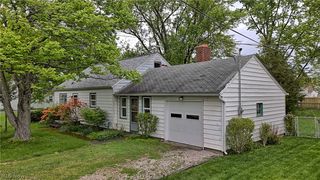10071 Colfax Ave, Columbia Station, OH 44028