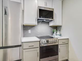 615 Upson St #303, Austin, TX 78703