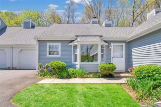 7 Old Towne Rd #7, Cheshire, CT 06410