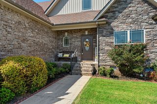 5232 Honeybee Dr, Murfreesboro, TN 37128