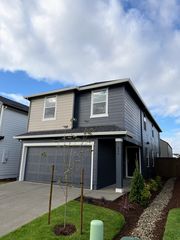 824 NW 175th St, Ridgefield, WA 98642