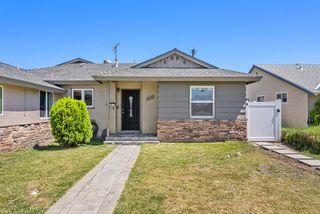 1325 W  Ash Ave, Fullerton, CA 92833