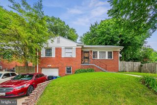 2503 Oxon Run Dr, Temple Hills, MD 20748