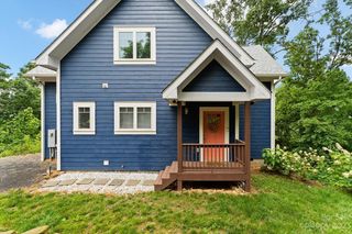 161 Dillingham Estates Trl, Swannanoa, NC 28778