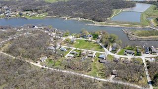 8458 Meadow Wood Dr, Dexter, IA 50070