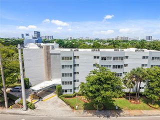 2690 SW 22nd Ave #301, Miami, FL 33133