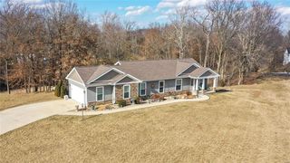 25730 Kensington Knl, Dow, IL 62022