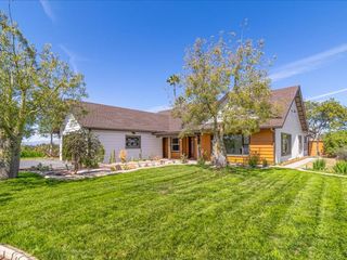 2980 Los Alisos Dr #A, Fallbrook, CA 92028
