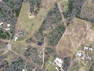8657 Burch Ln, Bryan, TX 77808