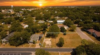 701 N  Buchanan St, Beeville, TX 78102
