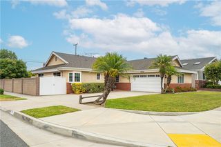 3712 Rossmoor Way, Los Alamitos, CA 90720