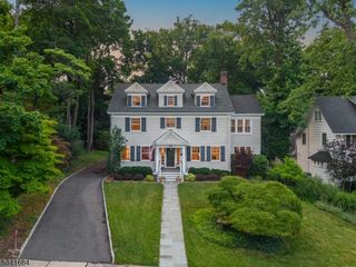 38 Glenside Rd, South Orange, NJ 07079