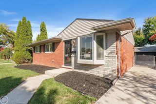 33328 Fraser Ave, Fraser, MI 48026