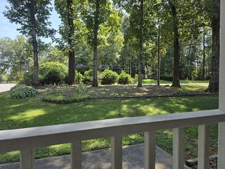 1190 Landsdowne Dr, Conover, NC 28613