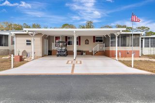 5049 El Adobe Dr, Leesburg, FL 34748