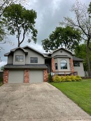 1943 E Buena Vista Street, Springfield, MO 65804